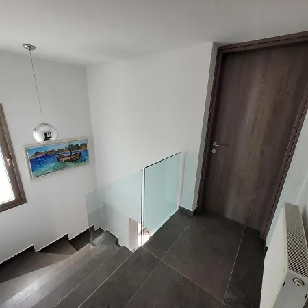 Poros 2 * Протарас